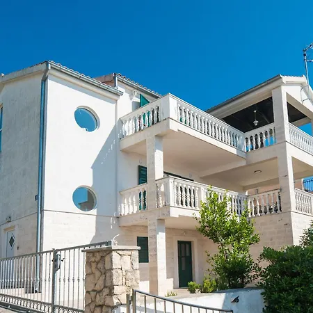 Rimagis Apartments Zaboric Exterior photo